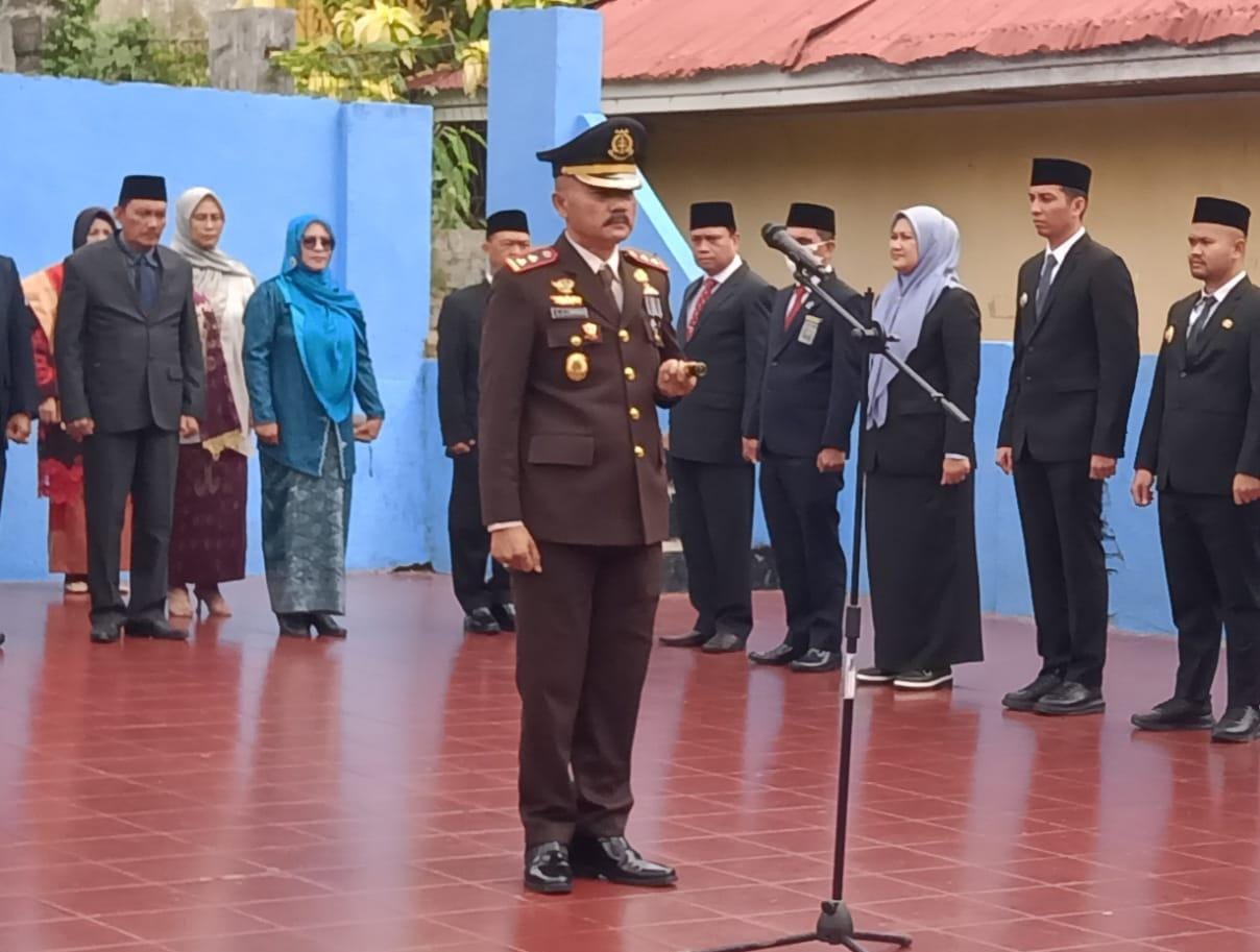 Kajari Sawahlunto,Eddy Samrah L,SH.MH : Refleksi Kepahlawanan di Hari Pahlawan ke-80: Menyalakan Api Semangat Para Pahlawan dari Makam Pahlawan Sawahlunto